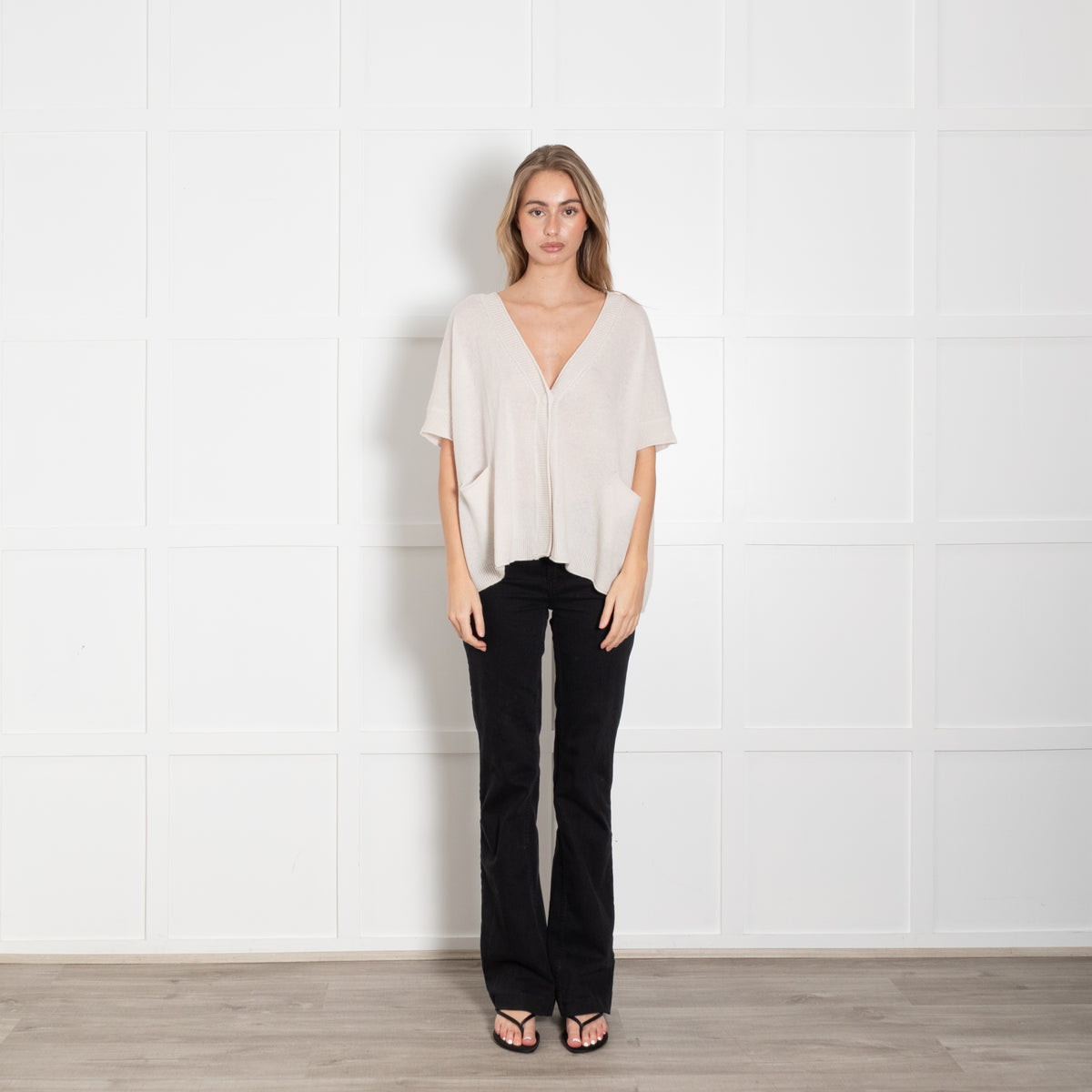 Le Tricot Perugia Cream Cashmere Over Sized Short Sleeve Top