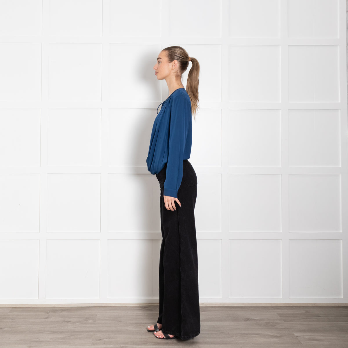 Diane Von Furstenberg Teal Twist Front Tie Neck Top