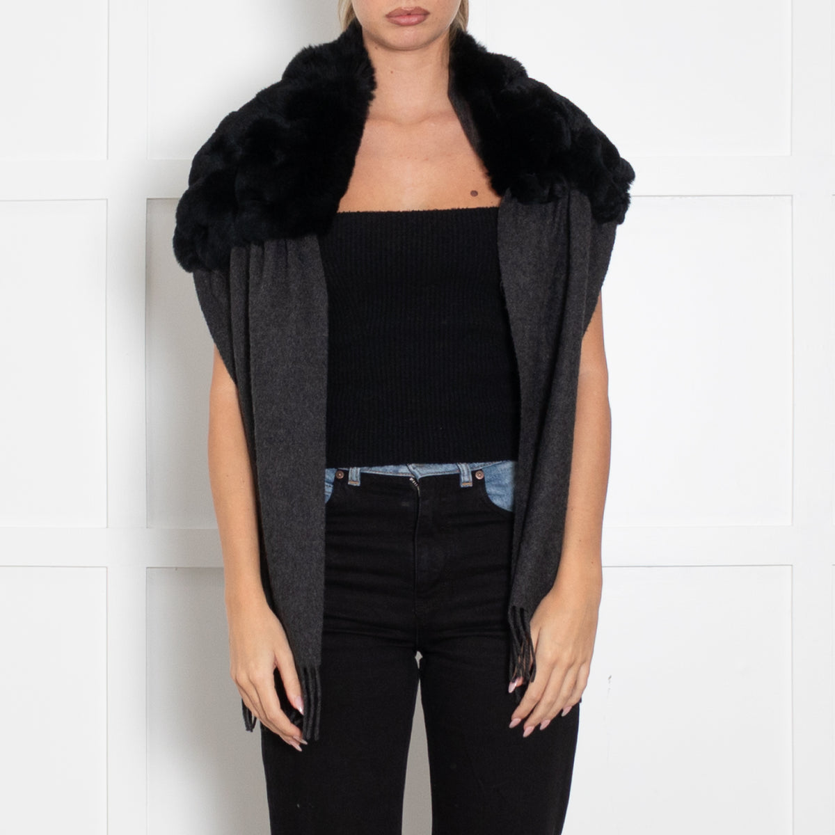N. Peal Dark Grey Cashmere With Rabbit Fur Neck Scarf