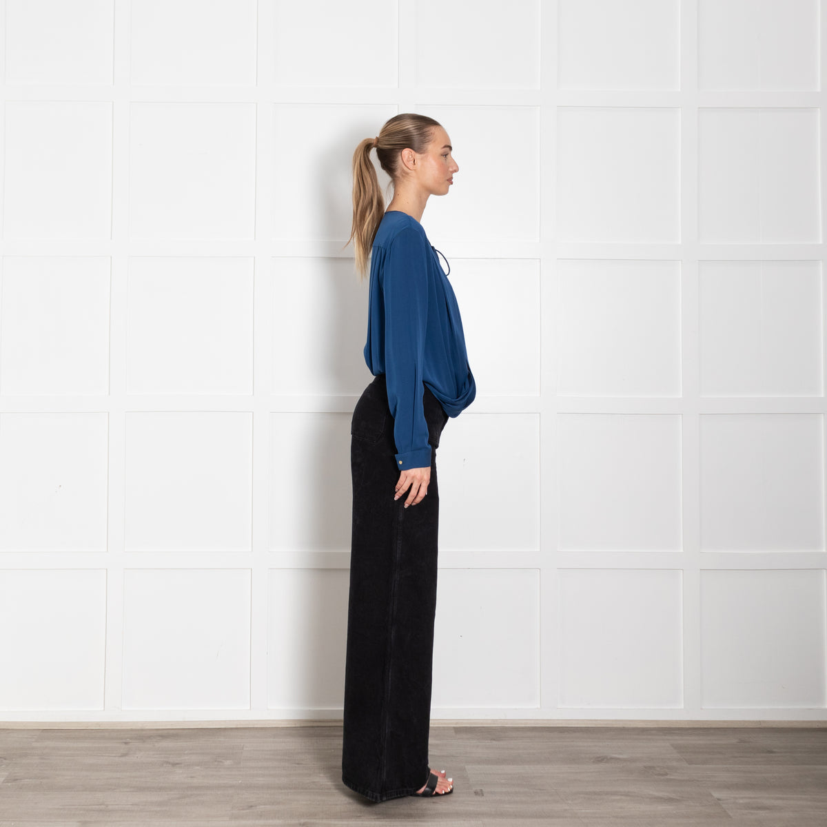 Diane Von Furstenberg Teal Twist Front Tie Neck Top