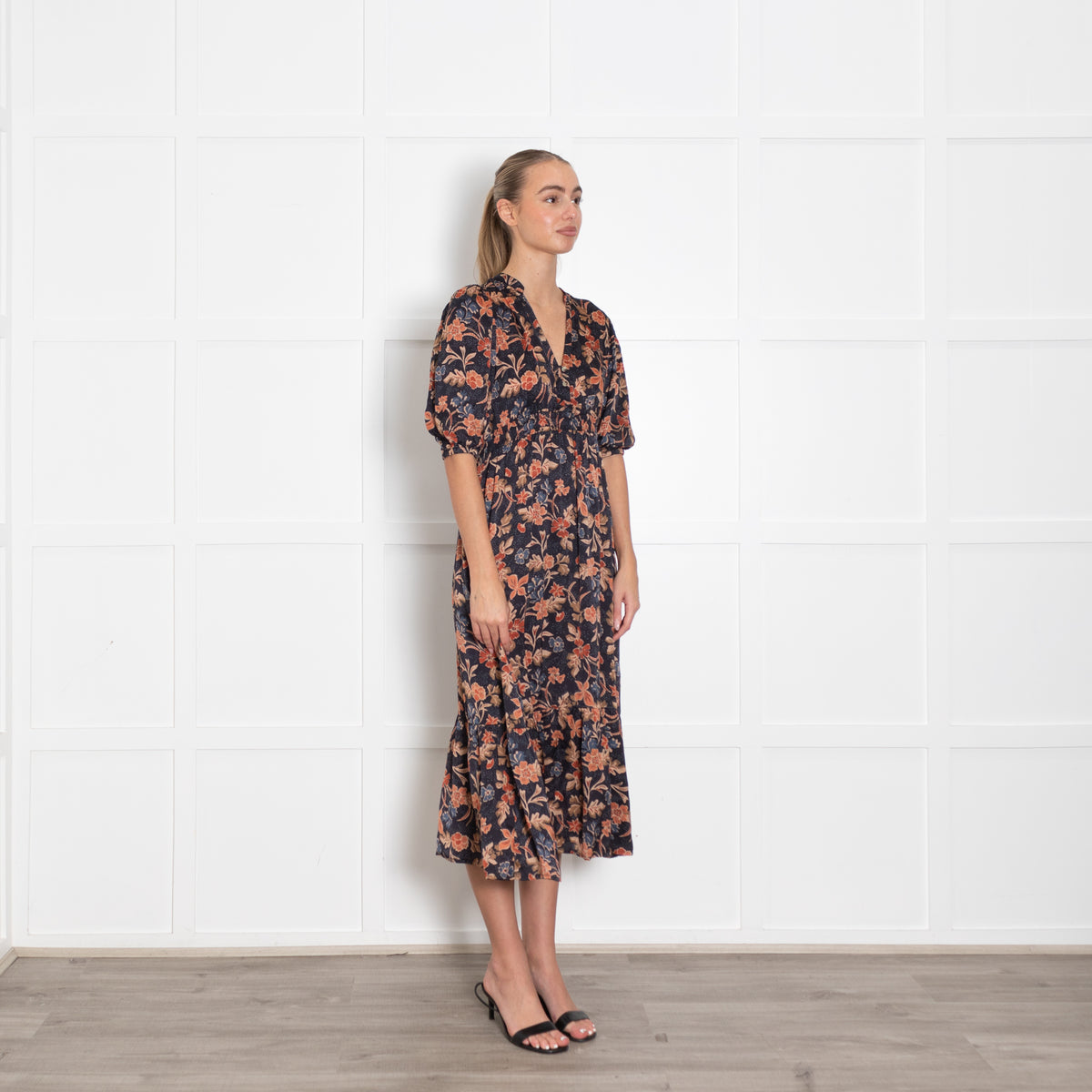 Iris Black Rust Brown Floral Short Sleeve Midi Dress