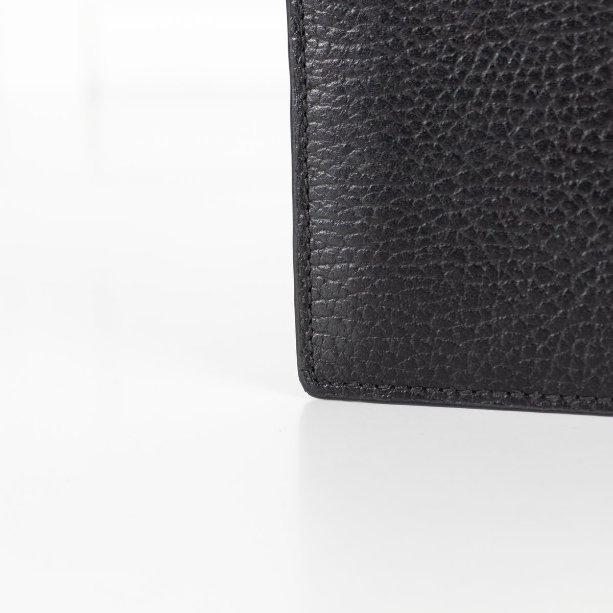 Gucci Black Textured Leather Interlocking GG Bifold Wallet With Blue Interior