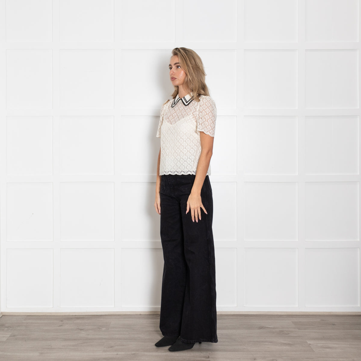 Me + Em Cream Lace Short Sleeve Blouse With Black Embellished Collar