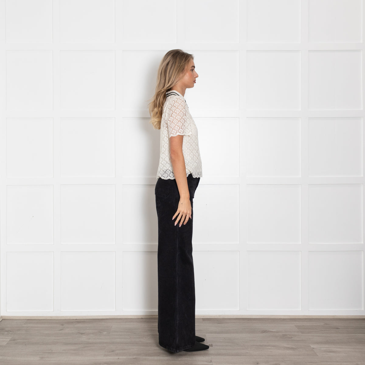 Me + Em Cream Lace Short Sleeve Blouse With Black Embellished Collar