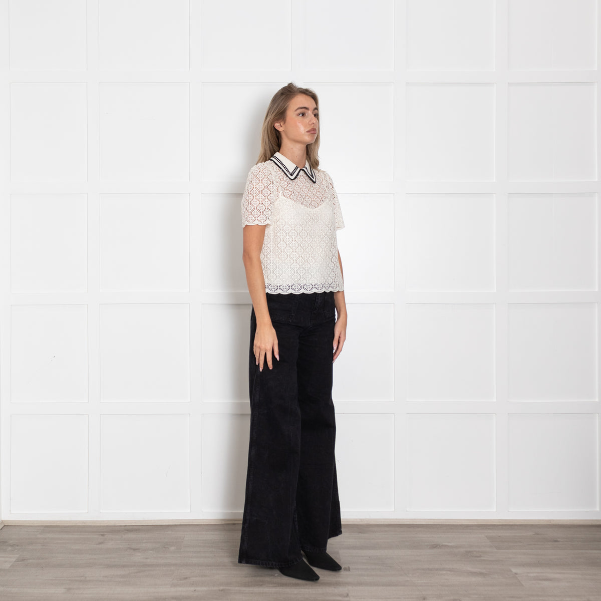 Me + Em Cream Lace Short Sleeve Blouse With Black Embellished Collar