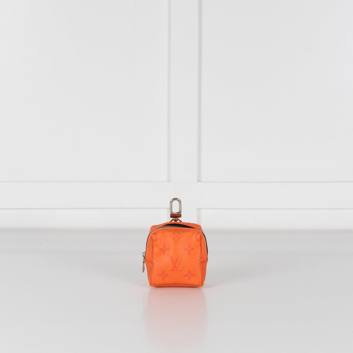 Louis Vuitton Taigarama Porte Cles Pouch