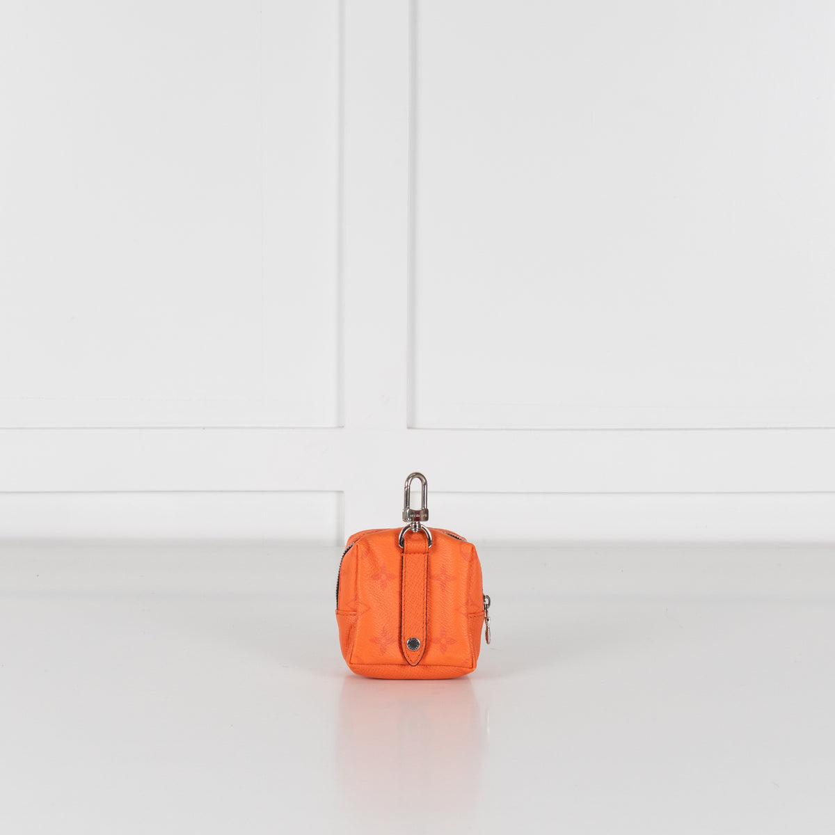 Louis Vuitton Taigarama Porte Cles Pouch