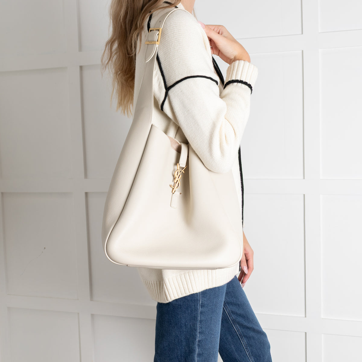 Saint Laurent Cream Large Le 5 a 7 Bag