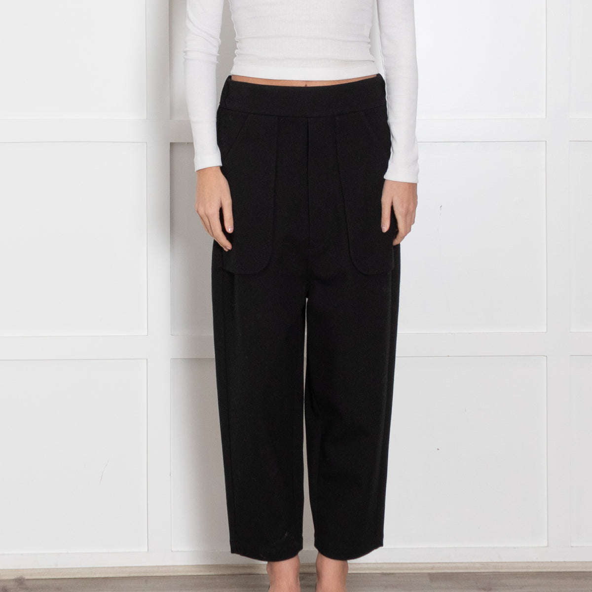 Sarah Pacini Black Elasticated Waist Front Pocket Detail Trousers