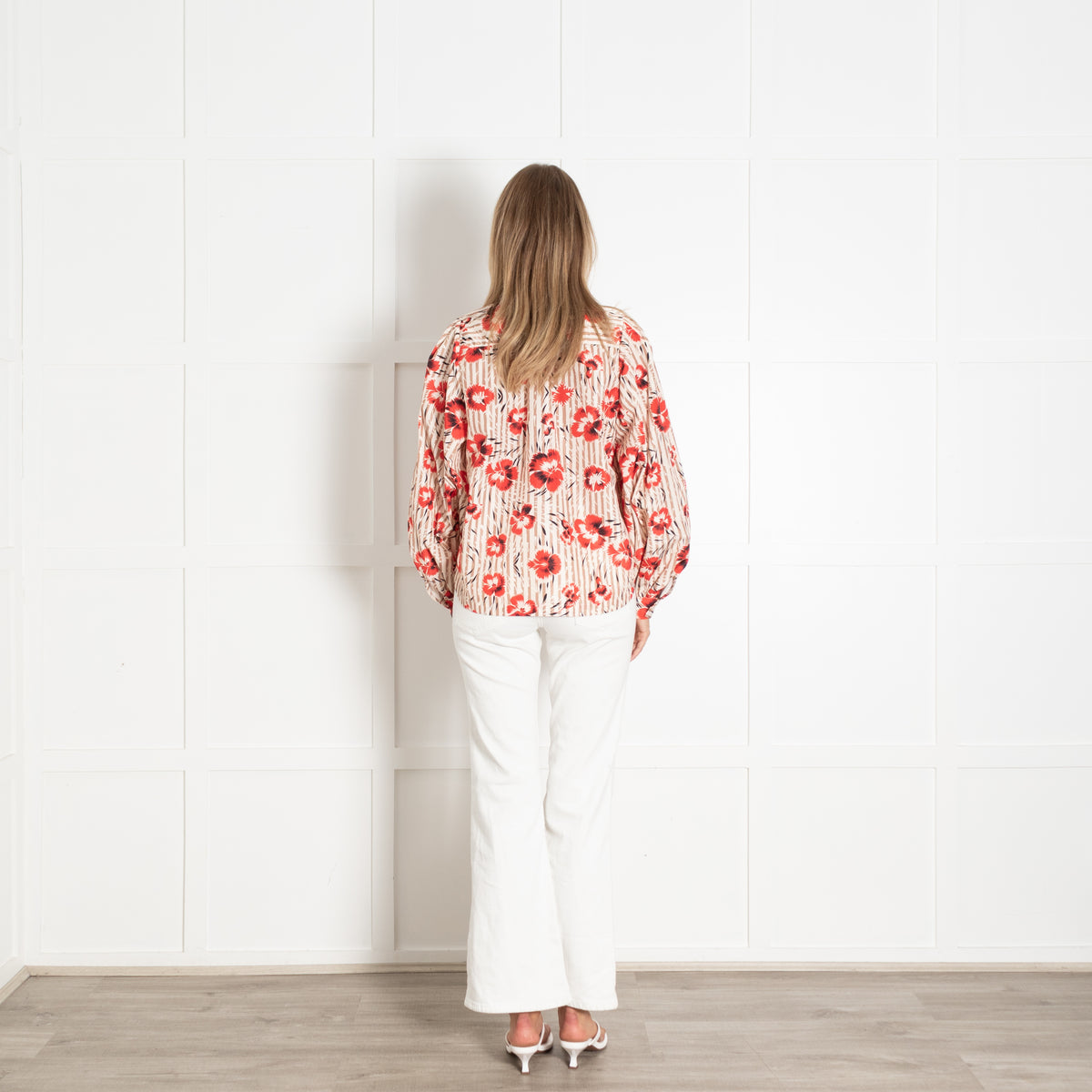 Essentiel Antwerp Cream Beige Red Floral Front Button Top UK 10