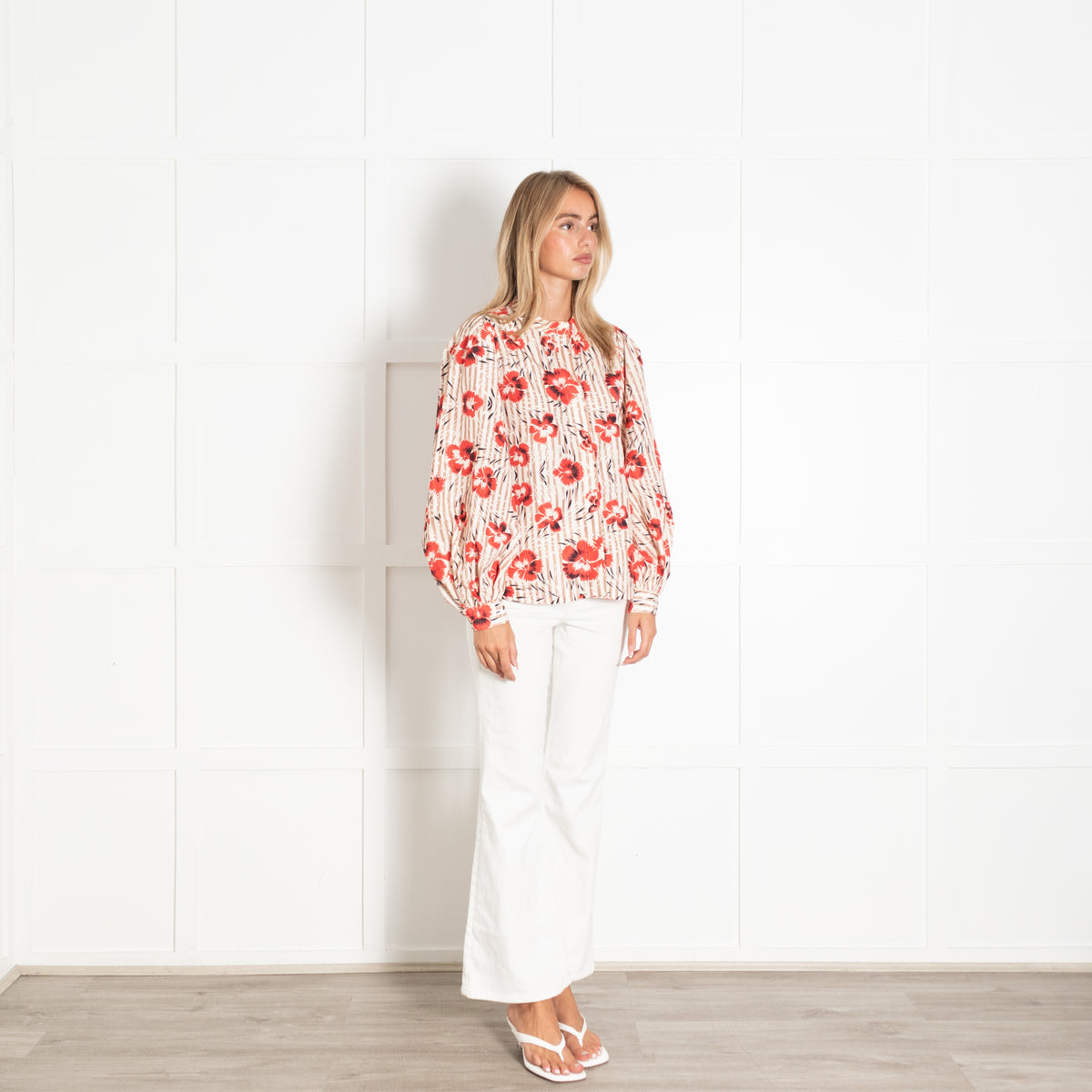 Essentiel Antwerp Cream Beige Red Floral Front Button Top UK 10