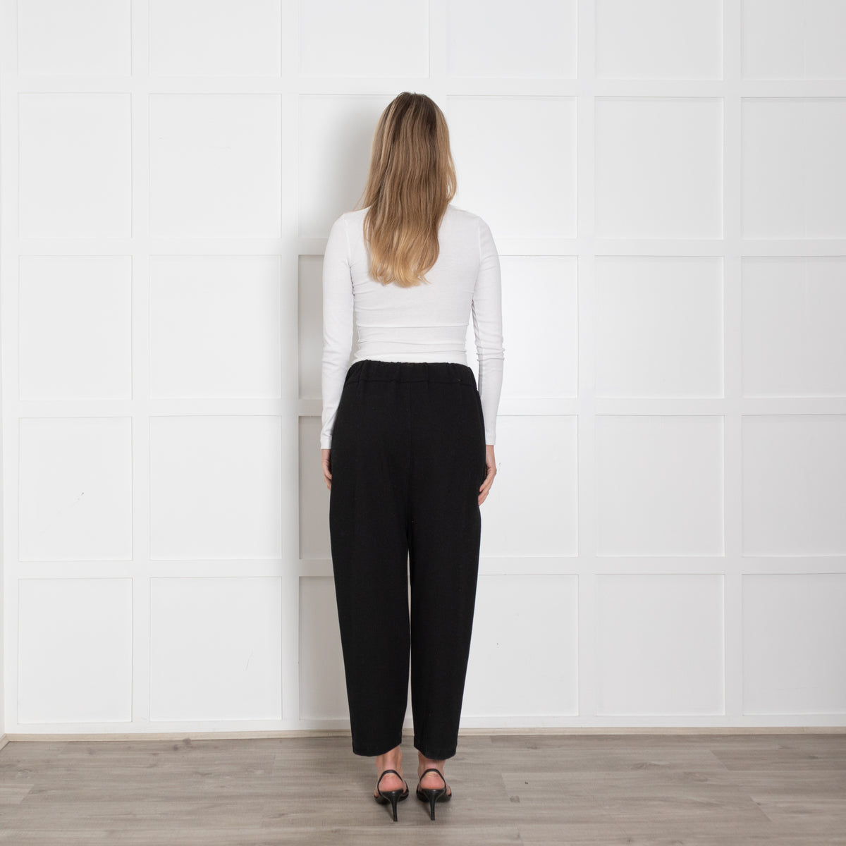 Sarah Pacini Black Elasticated Waist Front Pocket Detail Trousers