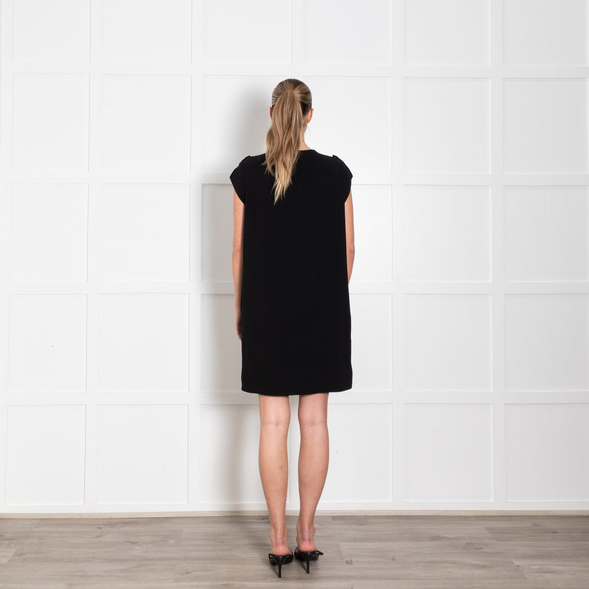 DVF Black Short Sleeve Knee Length Dress