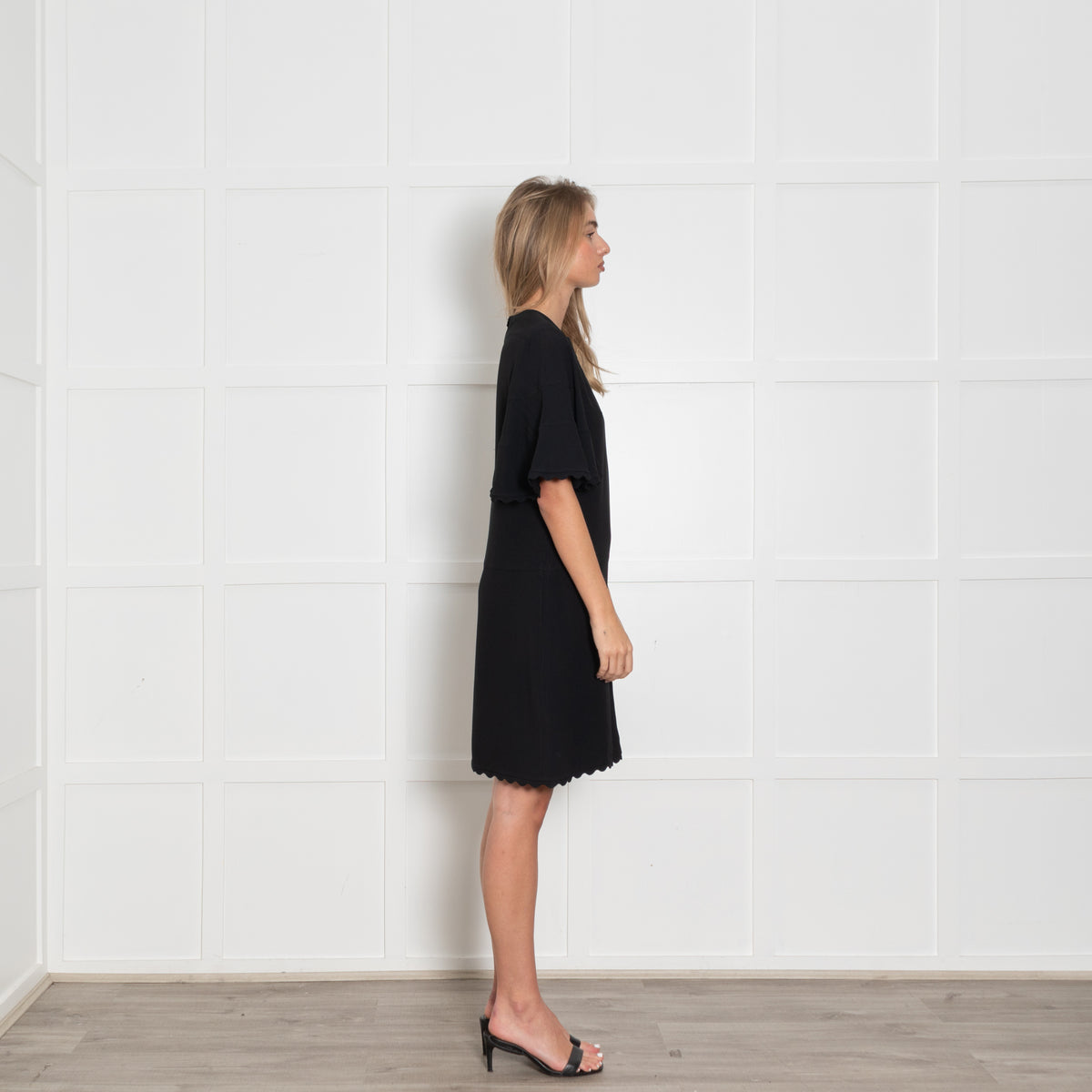 Chloe Black Crepe Wool Fluted Sleeve Scalloped Edge Shift Dress