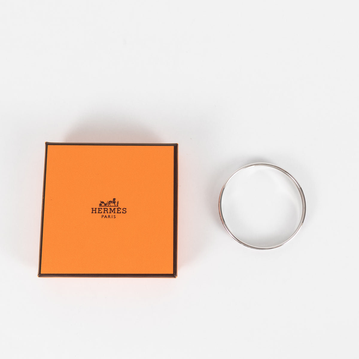 Hermes  White Les Folies Du Faubourg Enamel Bangle