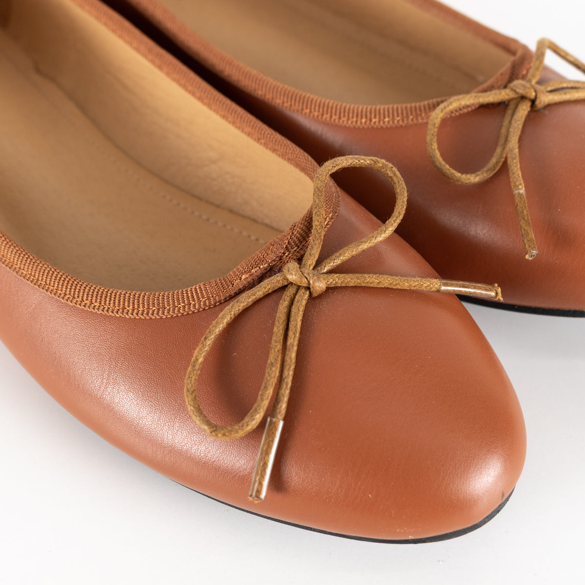 French Sole Tan Leather Ballet Flats With Bow Detail