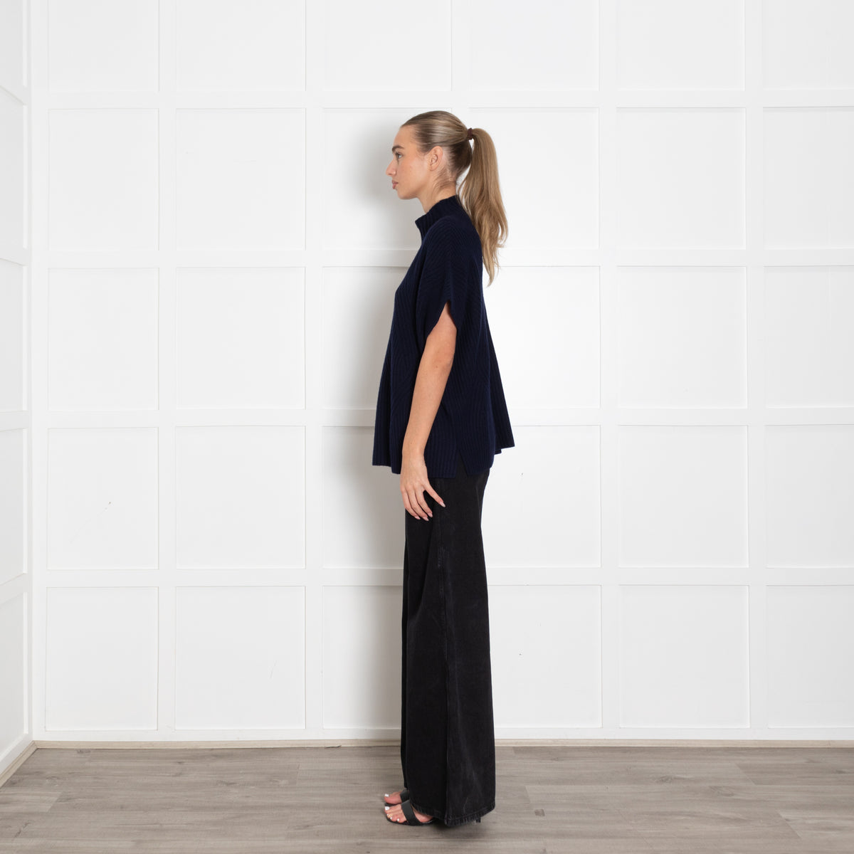 Bompard Navy Blue Cashmere Sleeveless Sweater