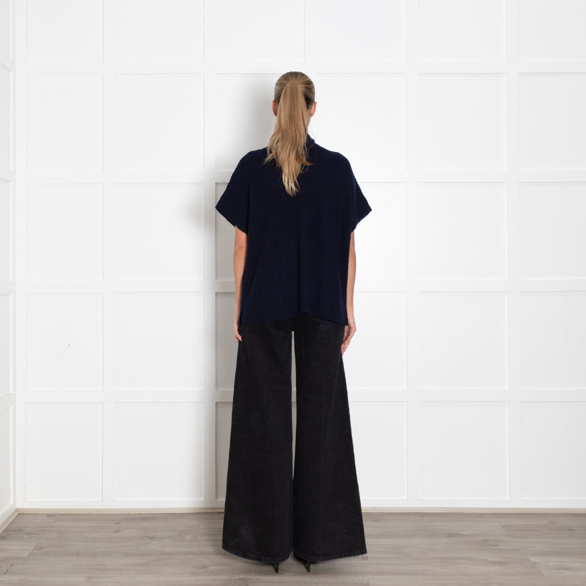 Bompard Navy Blue Cashmere Sleeveless Sweater