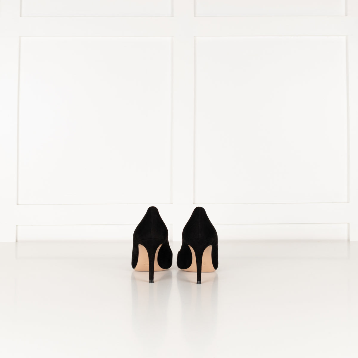 Gianvito Rossi Black Suede Heeled Pointy Shoes