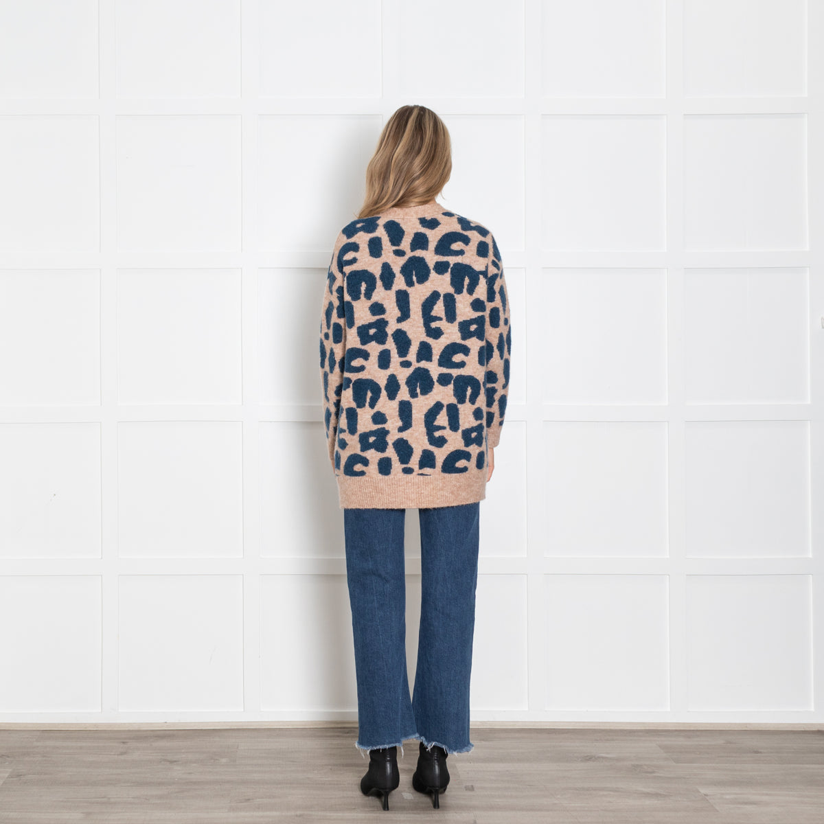 Wyse Neutral Blue Animal Mohair Wool Blend Knit Cardigan