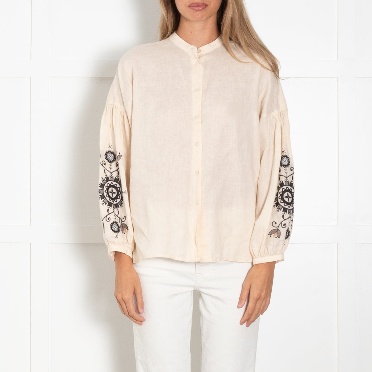Weekend Max Mara Beige Linen Embroidered Sleeve Blouse