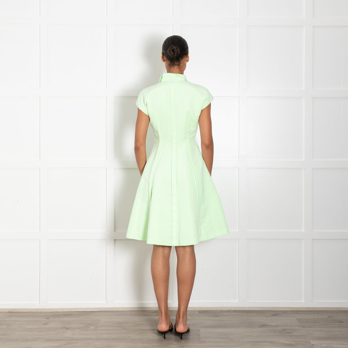Tara Jarmon Mint Green Sleeveless Fitted Dress