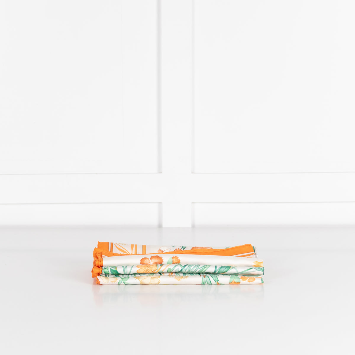 Hermes Cream Orange Oeillets Sauvages Et Autres Caryophyllees Silk Scarf