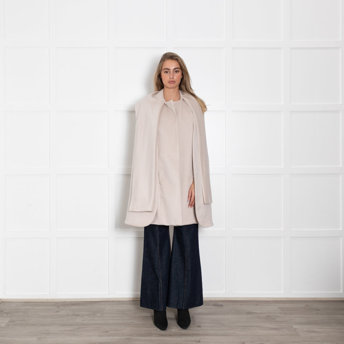 Suzannah Pale Grey Cape