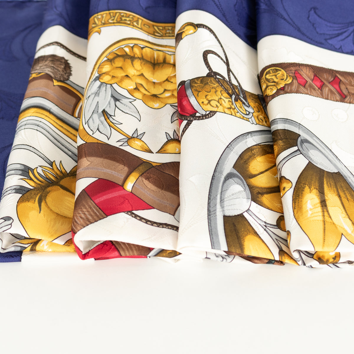 Hermes White Blue Daimyo Princes Du Soleil Levant Silk Scarf