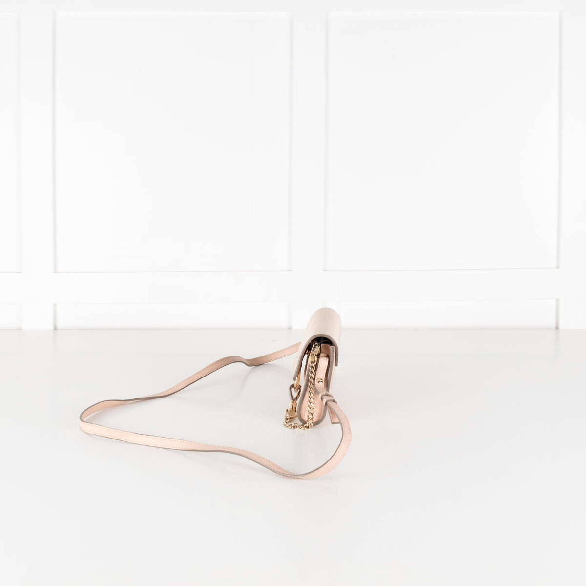 Chloé Faye Wallet on Chain