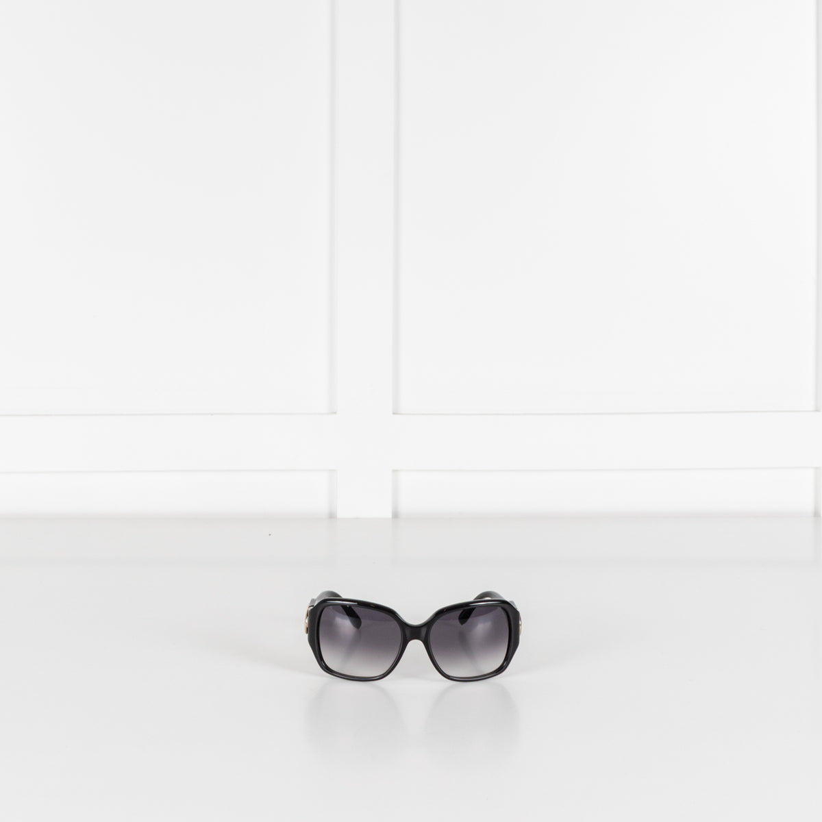 Chloe Black Oversized Sunglasses With Gold Detail & Logo On Arms