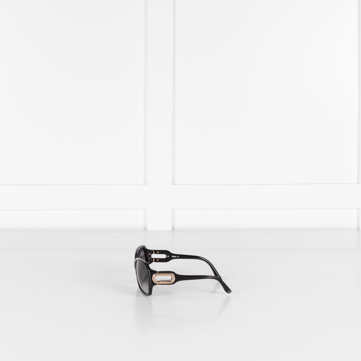 Chloe Black Oversized Sunglasses With Gold Detail & Logo On Arms