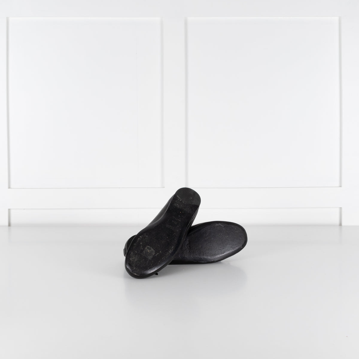 Prada Black Leather Ballet Flats With Bow And Logo Plaque