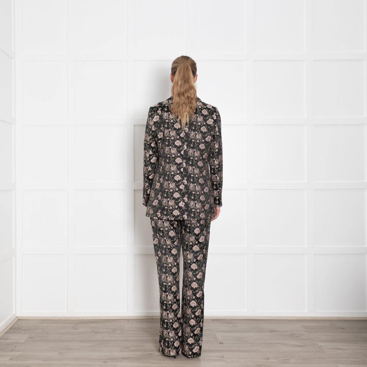 Dea Kudibal Floral Textured Straight Fit Suit with Split Cuff Trousers
