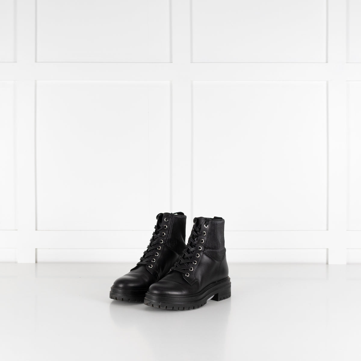 Gianvito Rossi Black Leather Lace Up Ankle Boots