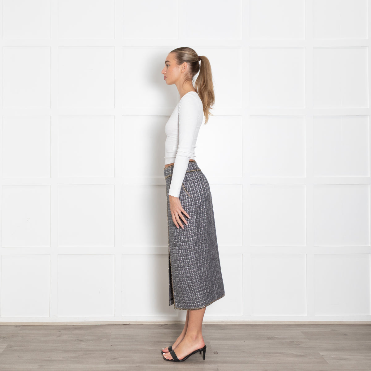 Uterque Grey Tweed Skirt With Gold Thread Detail