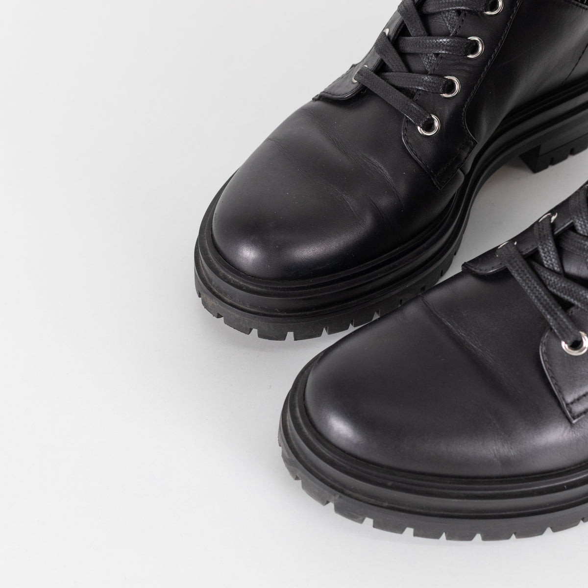 Gianvito Rossi Black Leather Lace Up Ankle Boots