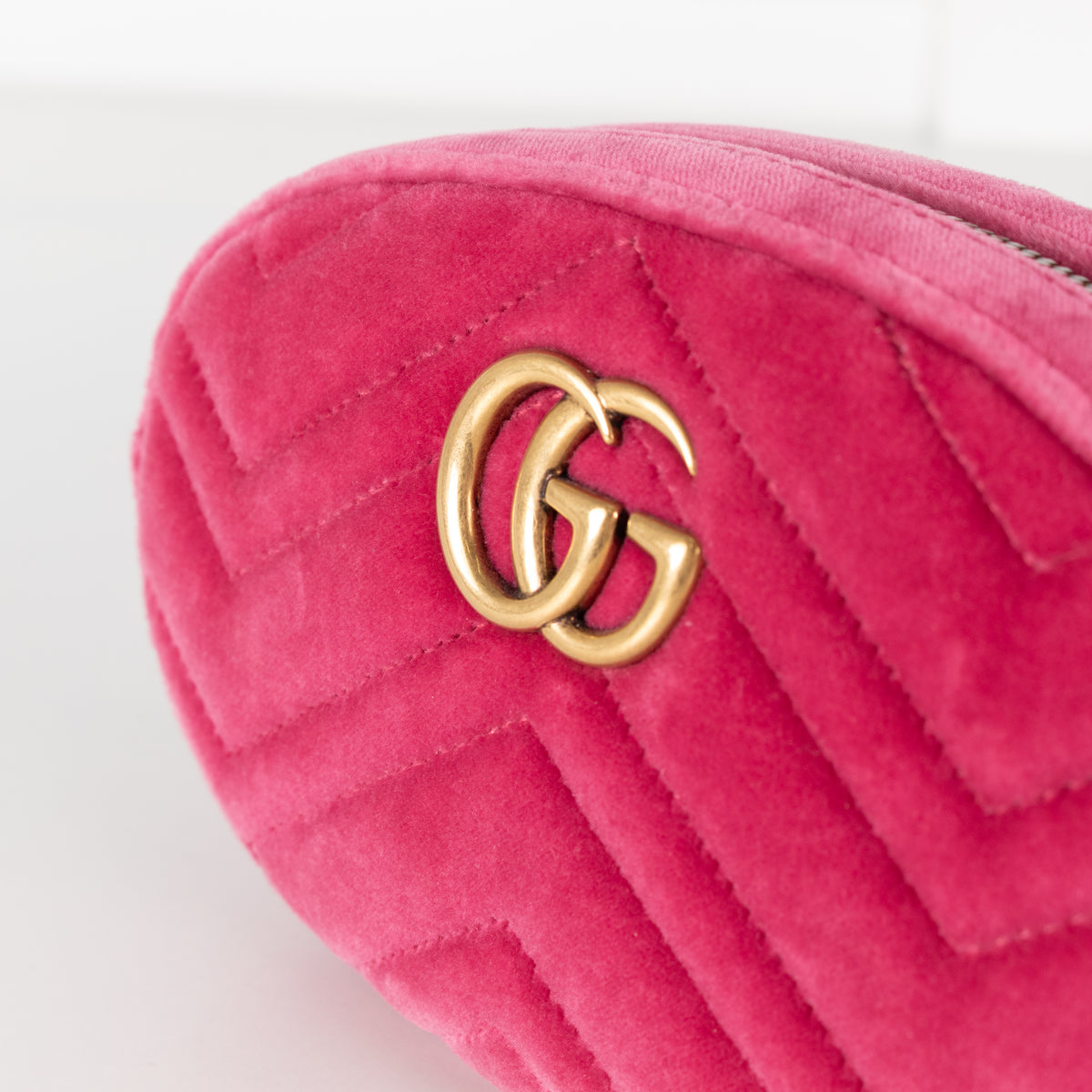 Gucci Marmont Matelasse Fuschia Pink Velvet Belt Bag