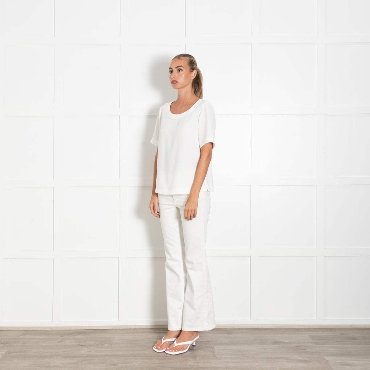Laura B White Round Neck Top