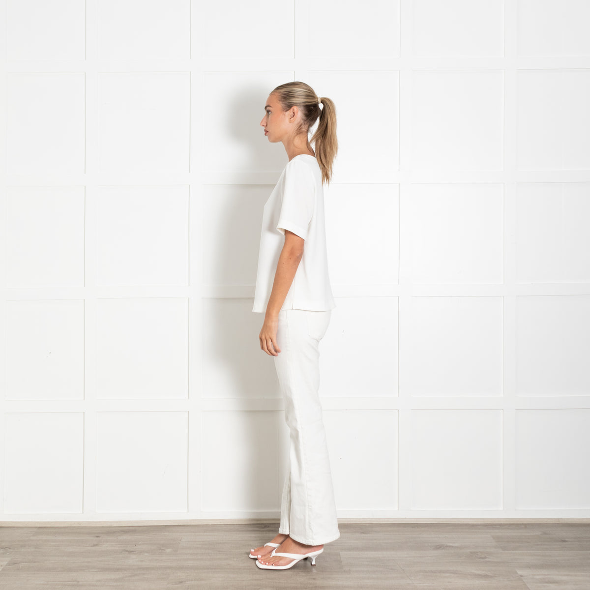 Laura B White Round Neck Top