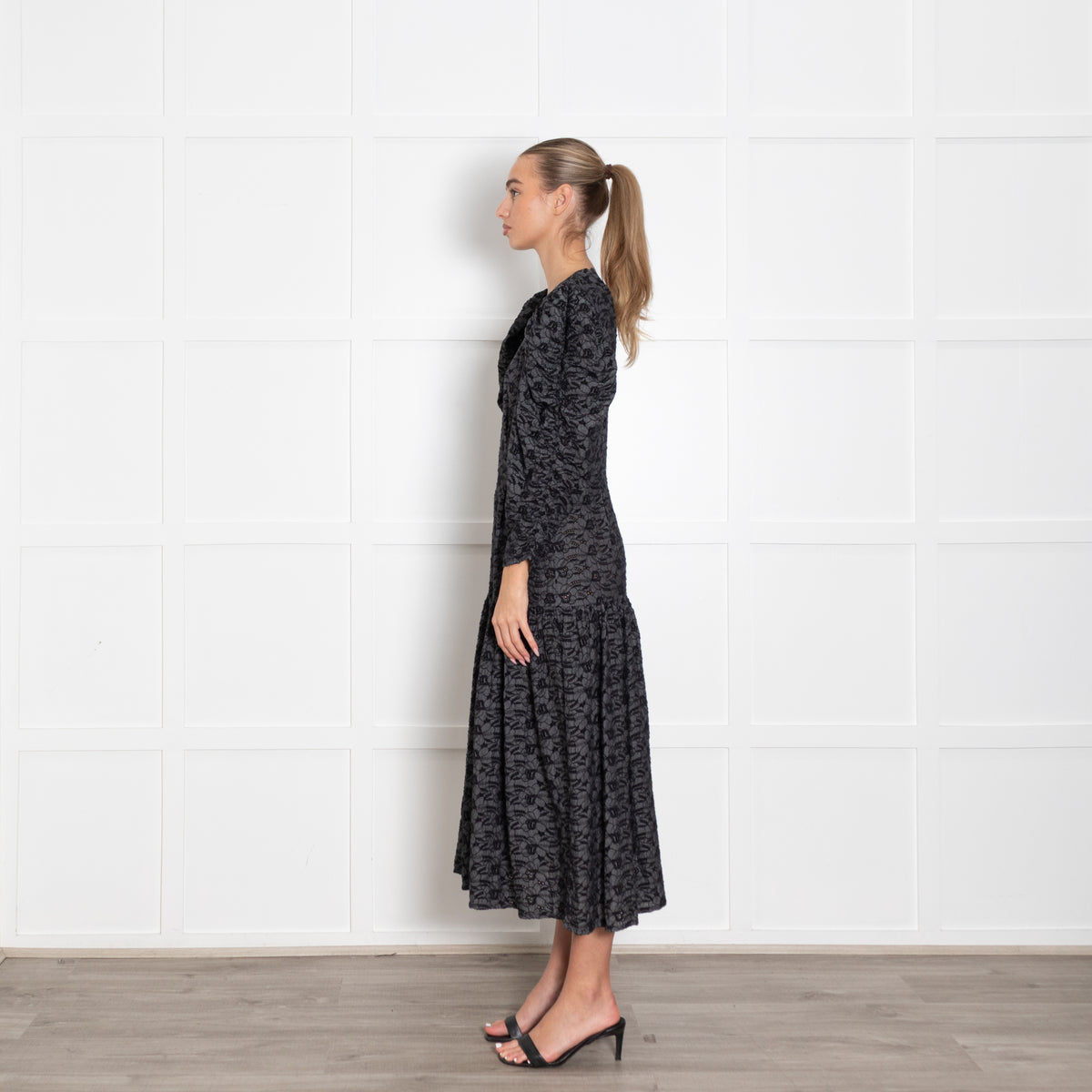 Stella Nova Blue And Black Broderie Anglais Puff Sleeve Dress