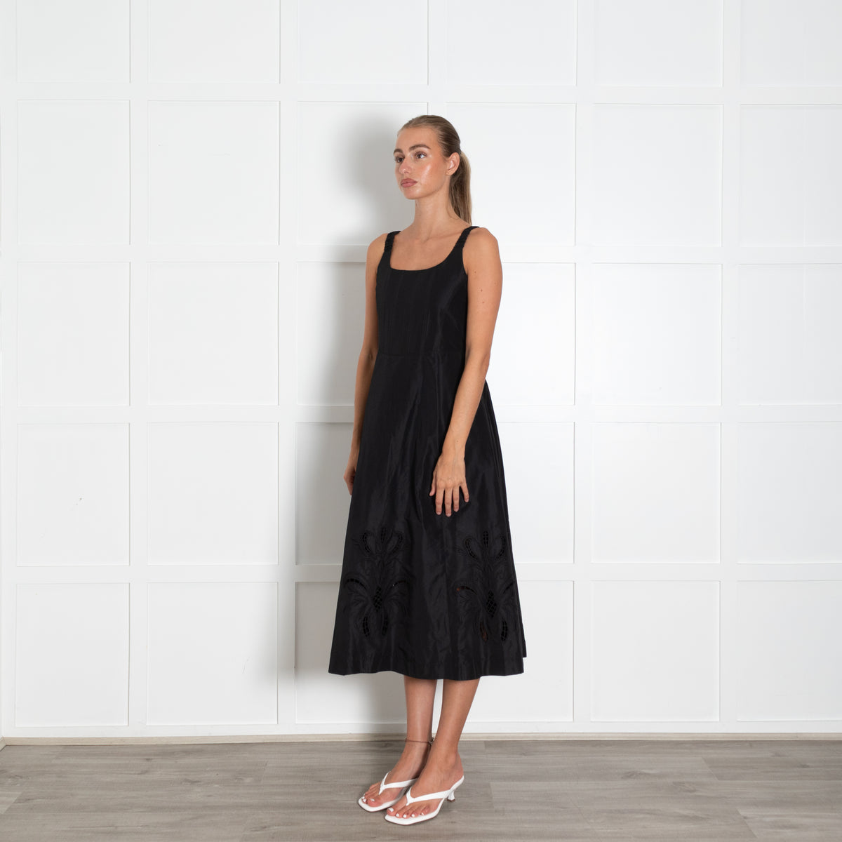 Lug Von Siga Black Corset-Style Flared Sleeveless Dress