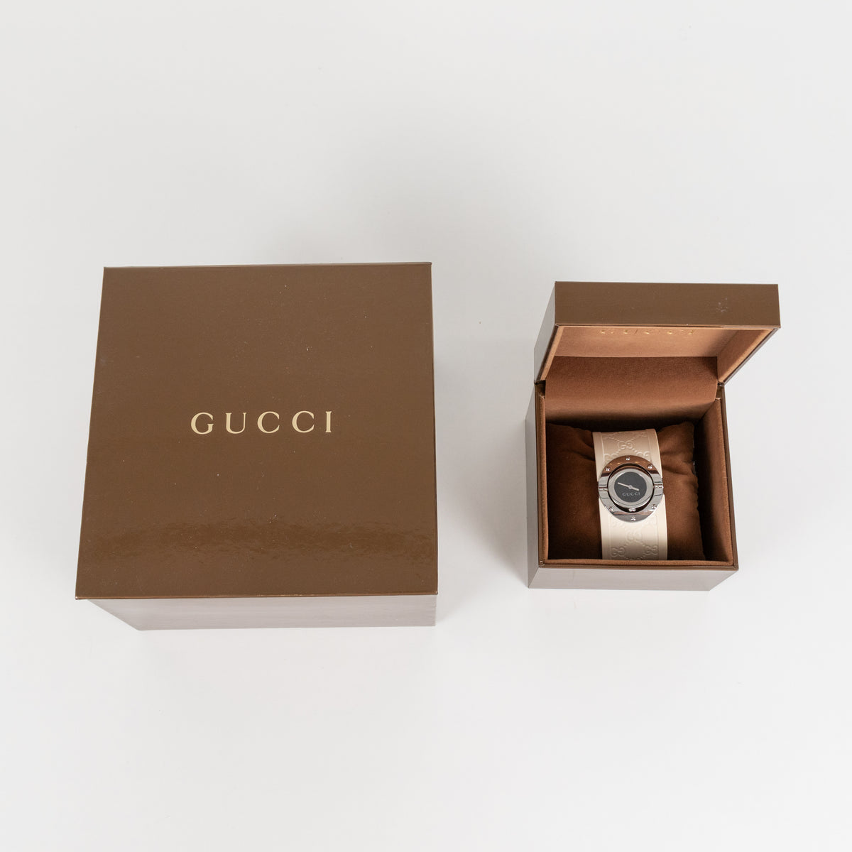 Gucci White Rubber Twirl Stainless Steel Watch