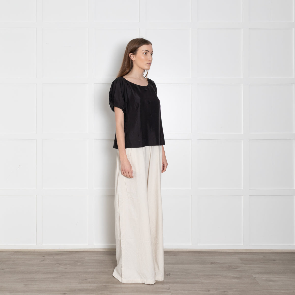 Chloe Black Cap Sleeve Blouse