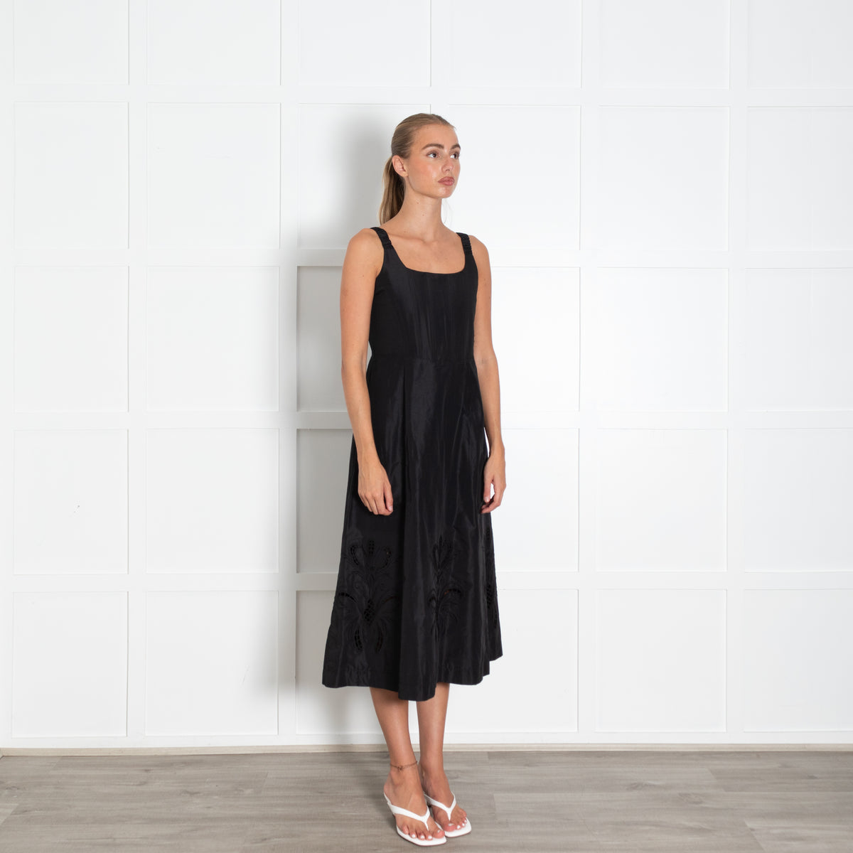 Lug Von Siga Black Corset-Style Flared Sleeveless Dress