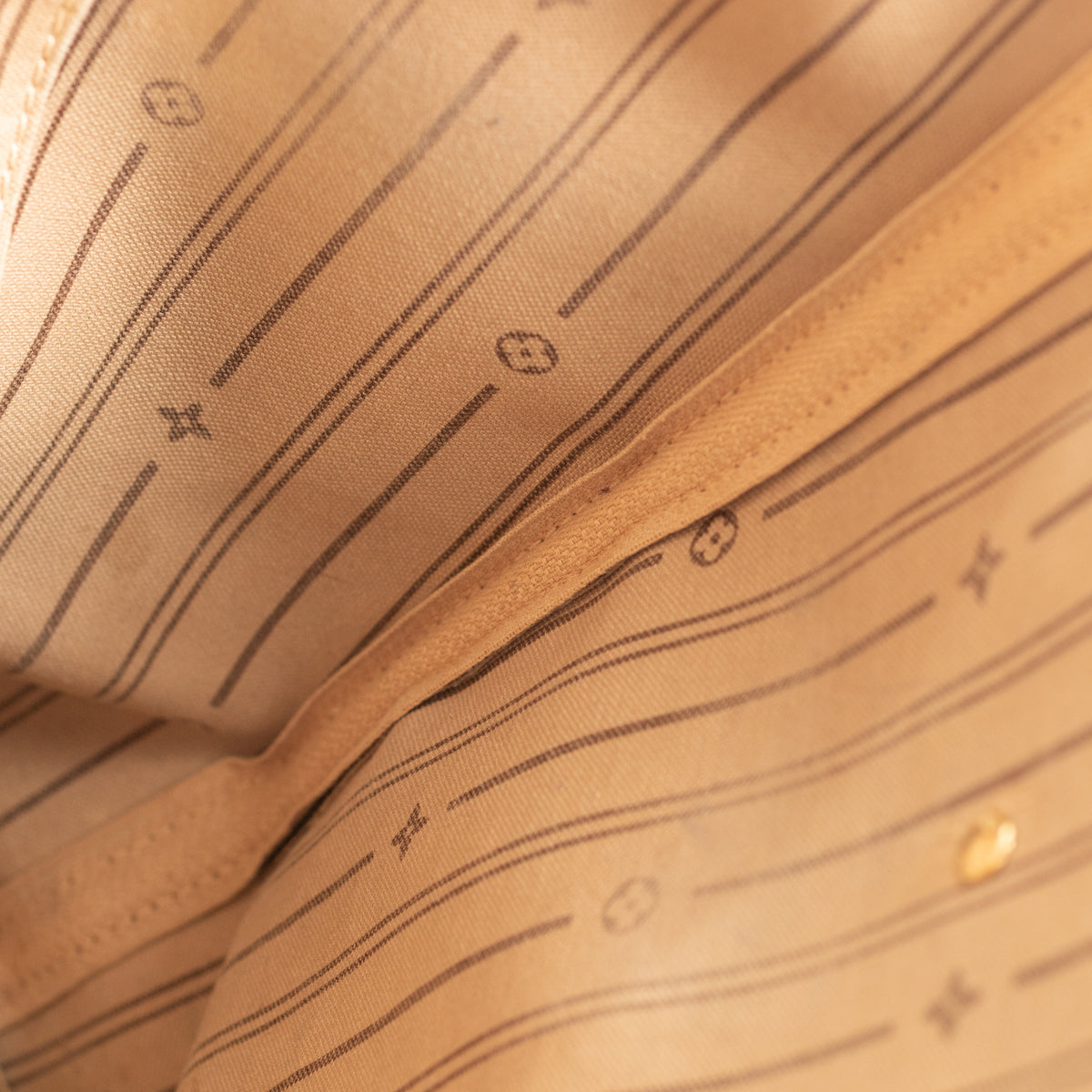 Louis Vuitton Monogram MM Neverful