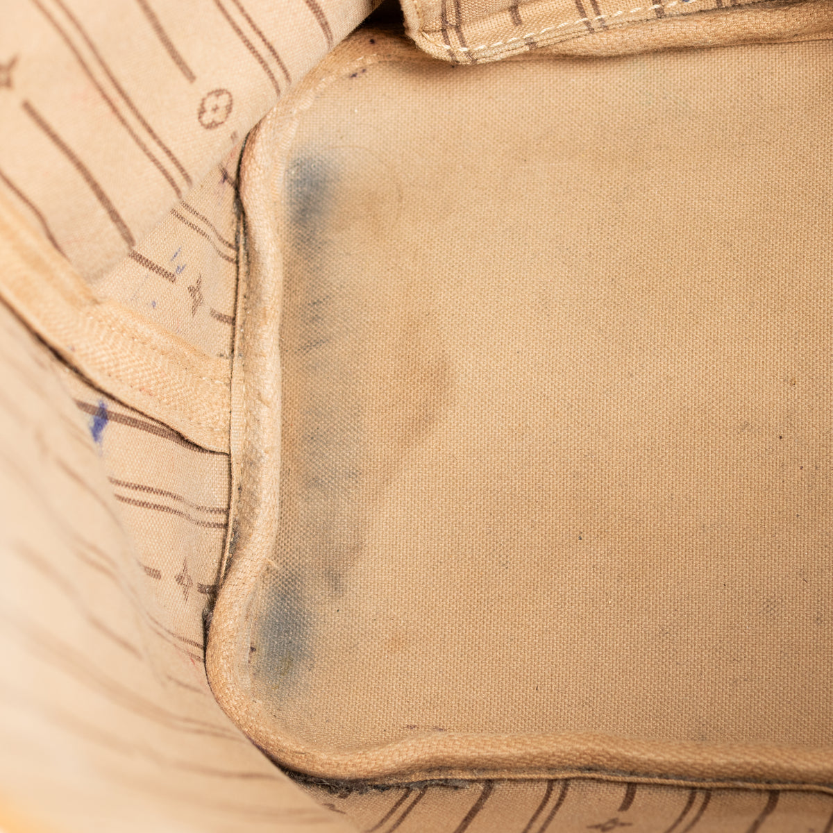 Louis Vuitton Monogram MM Neverful