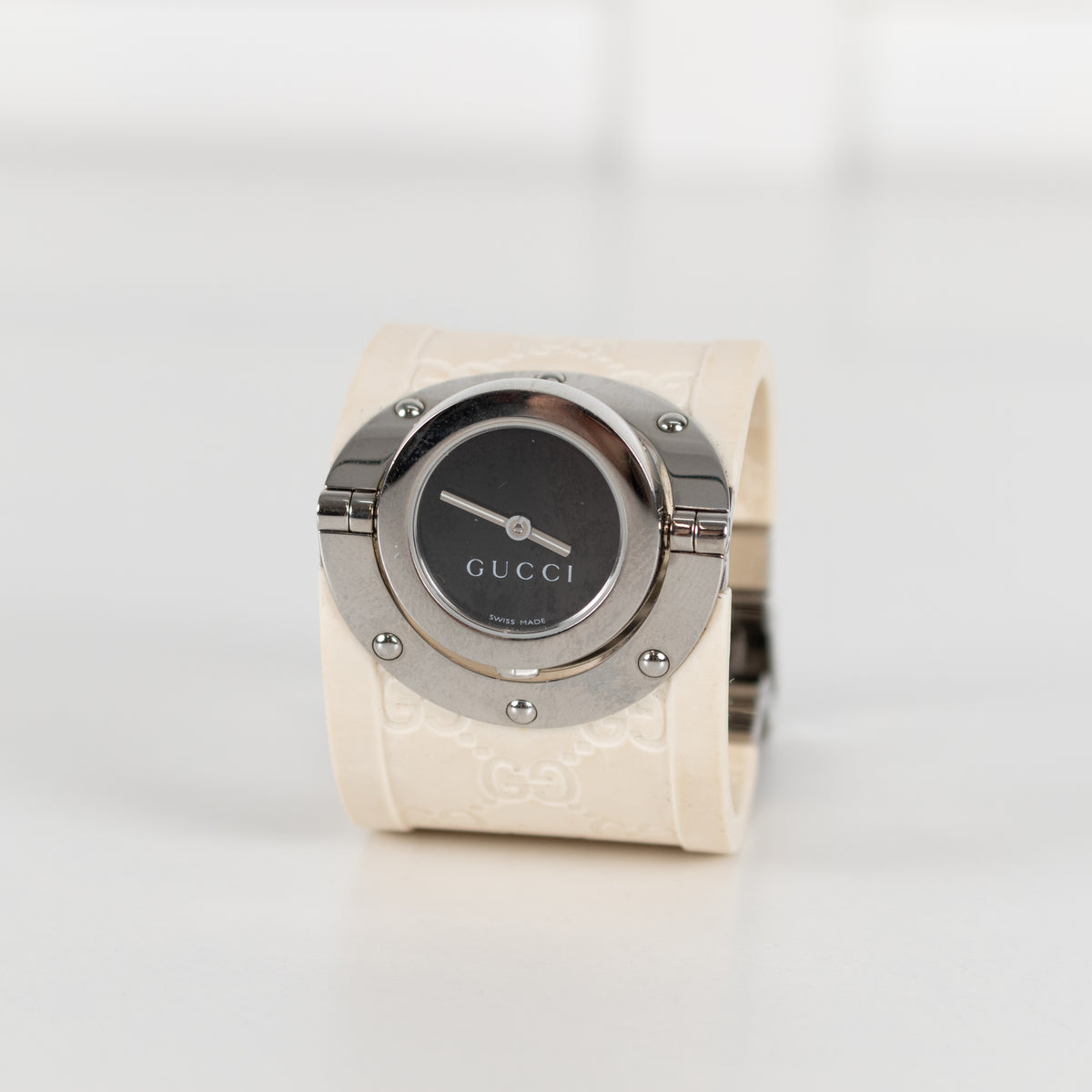 Gucci White Rubber Twirl Stainless Steel Watch