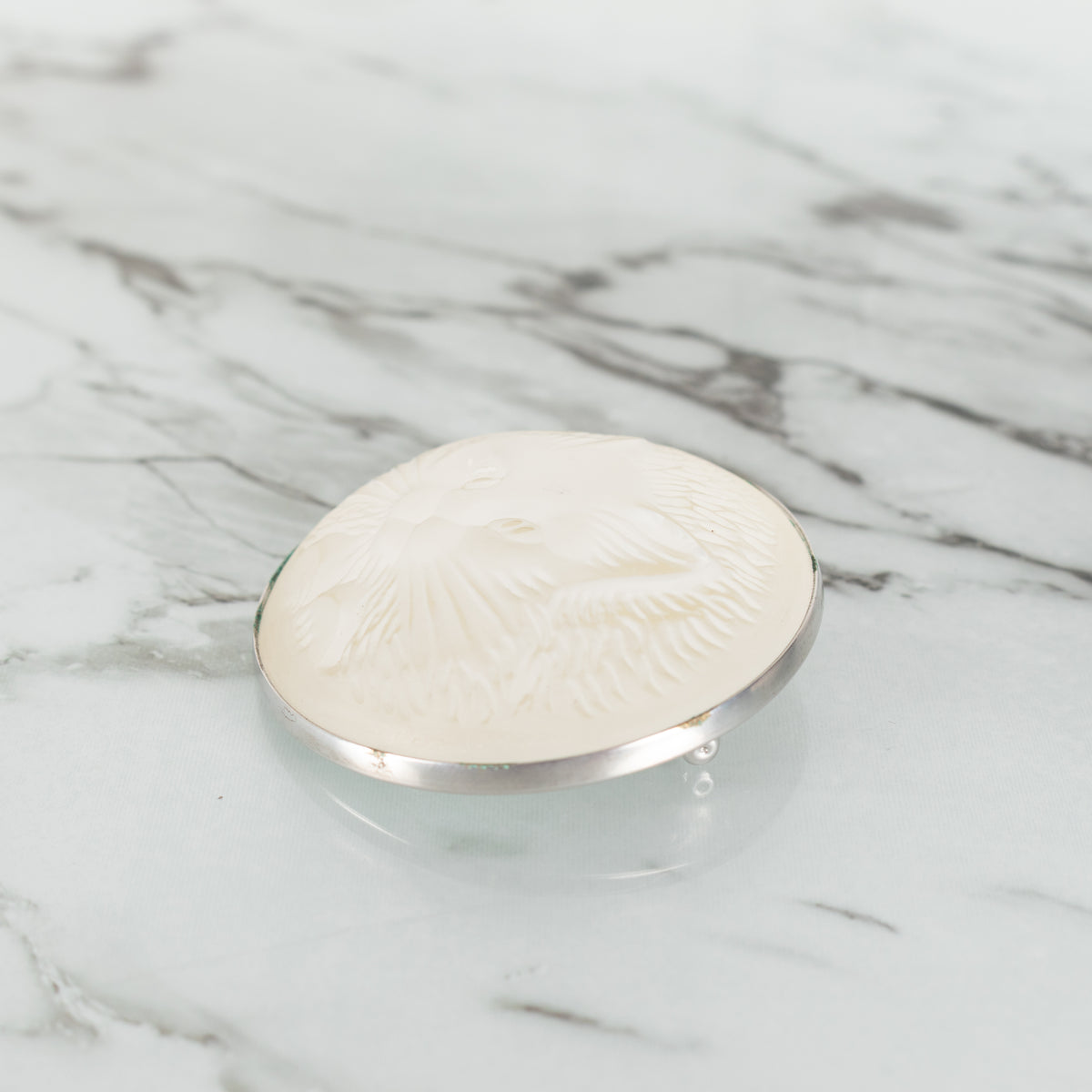 Lalique Paris frosted crystal cat face brooch