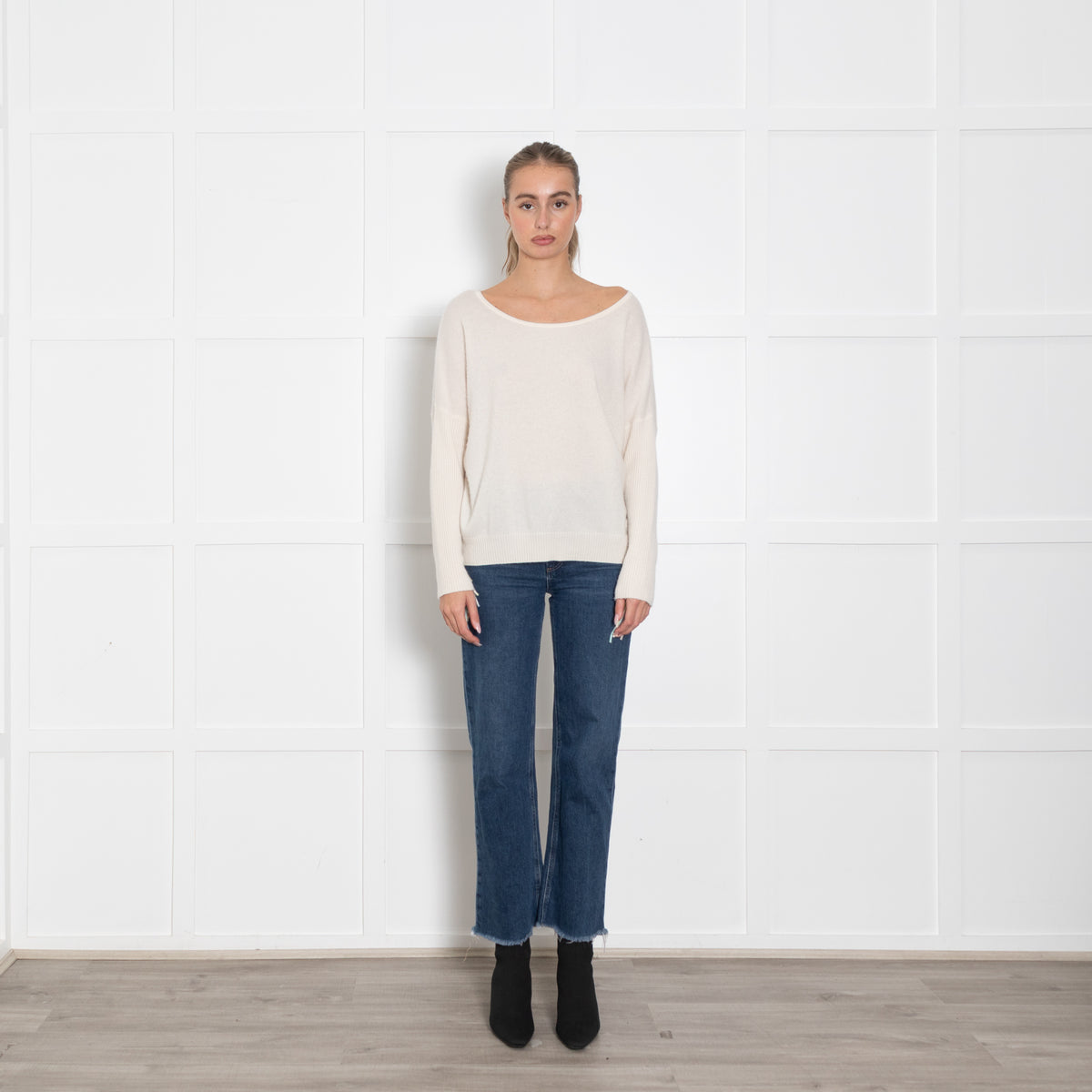 Kujten Cream Cashmere Jumper With Pastel Fringed Sleeves